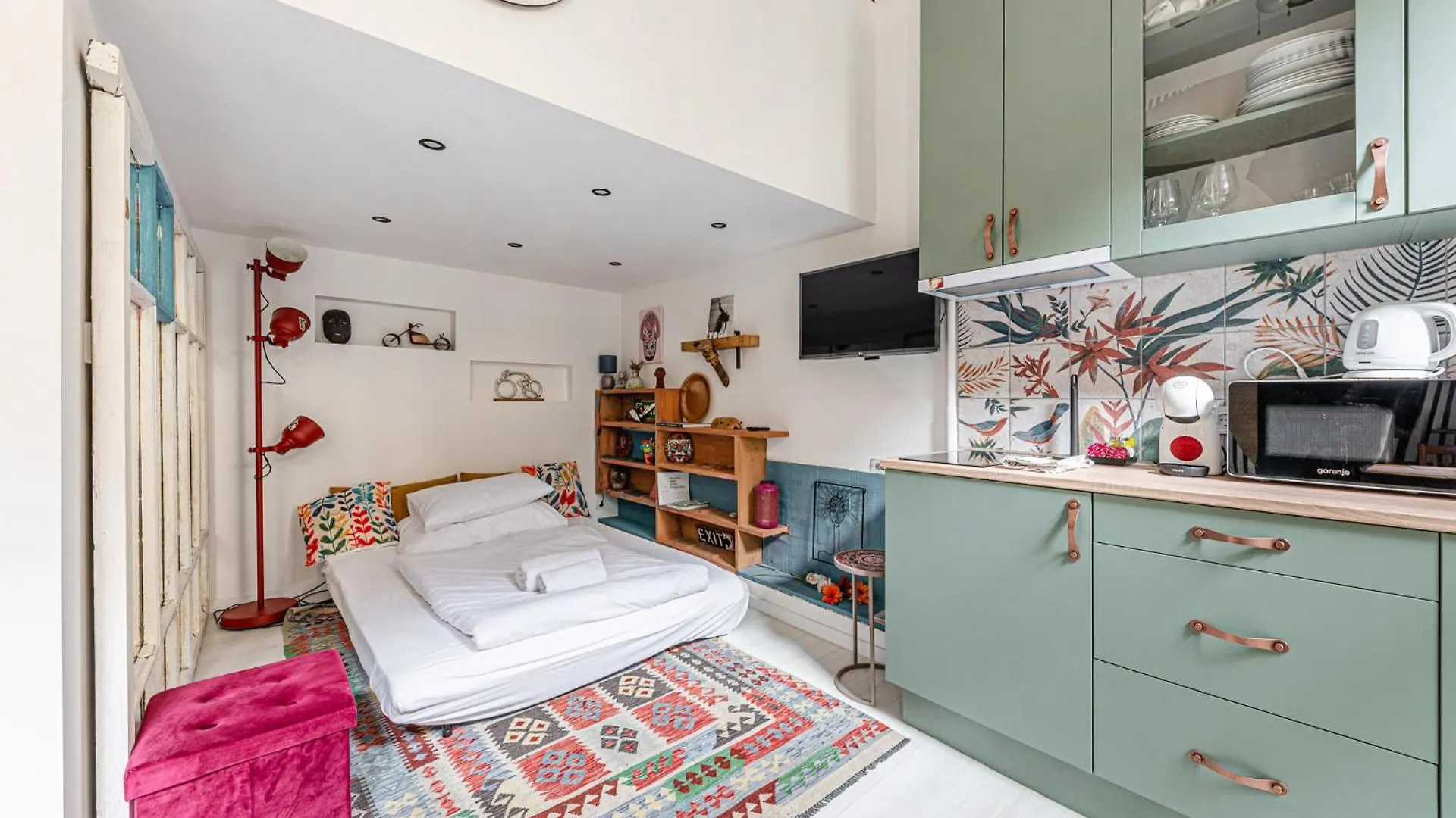 Charming Suite & The Hidden Gem On Akacfa Str Βουδαπέστη 0*,  Ουγγαρία