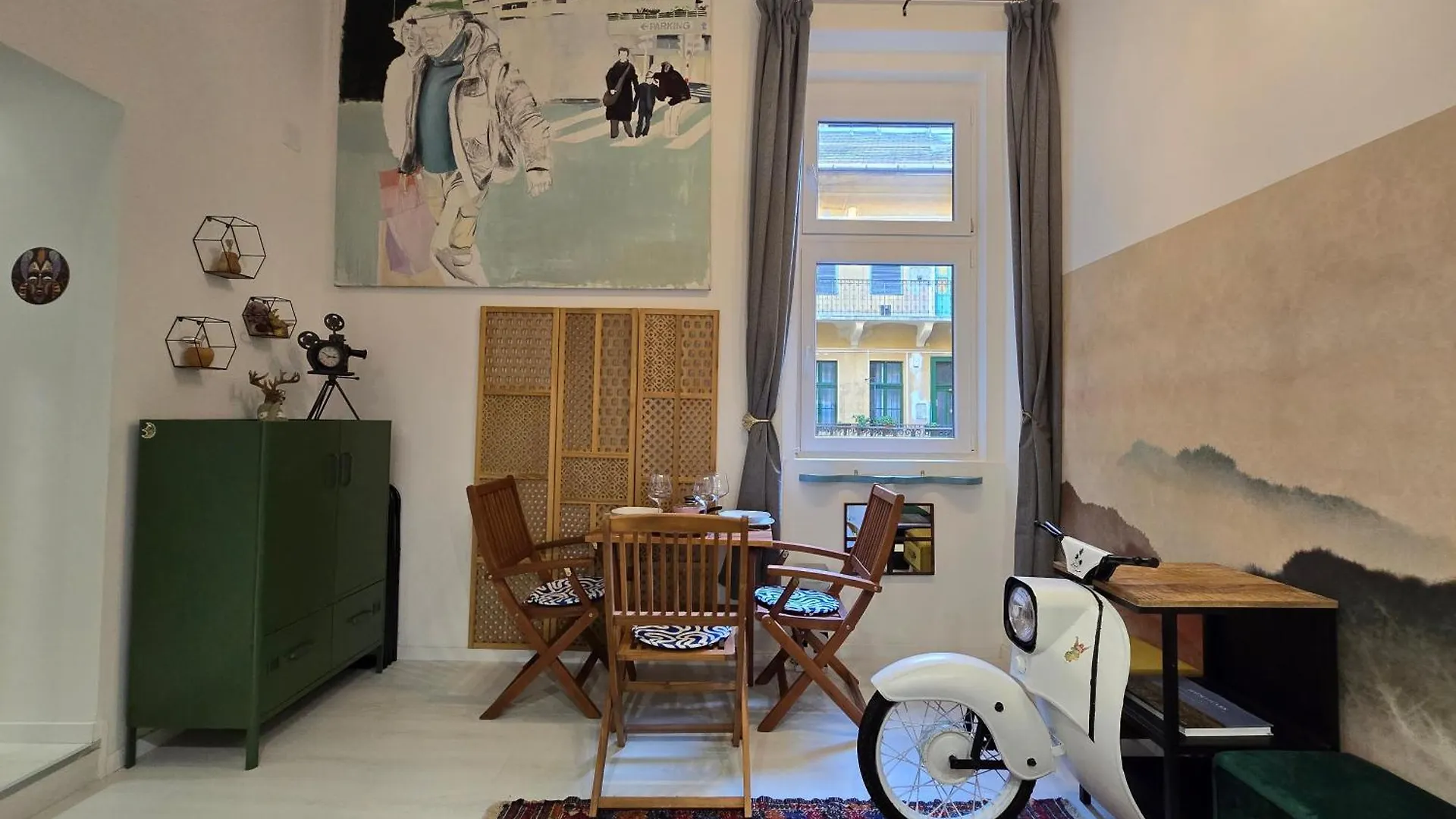 Charming Suite & The Hidden Gem On Akacfa Str Budapest Hungary